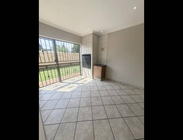 2 BEDROOM APARTMENT FOR SALE IN KENLEAF